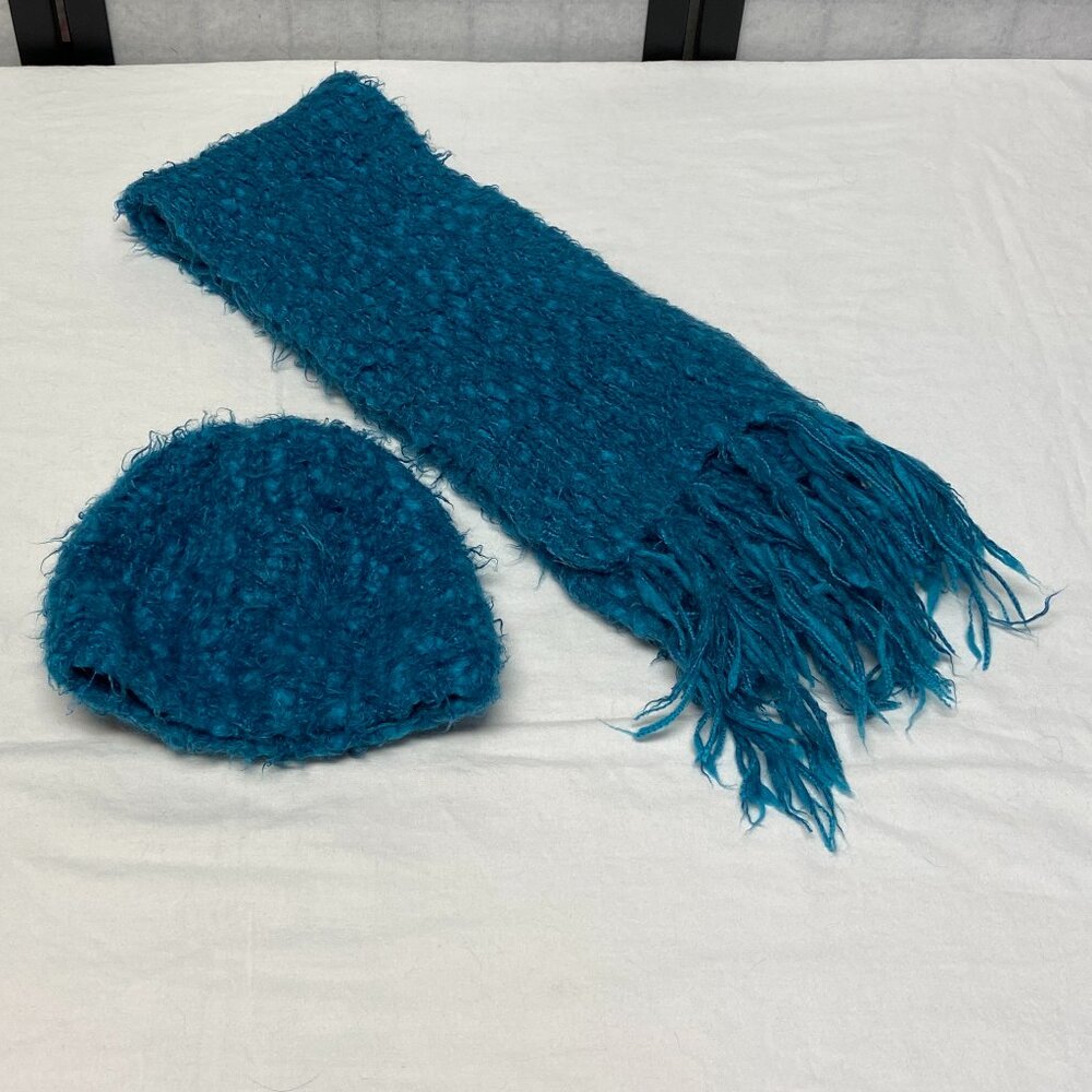 ANA Knit Beanie & Fringed Scarf 2 pc Set Turquoise Nubby Fuzzy Winter Cozy Chic - Picture 5 of 11